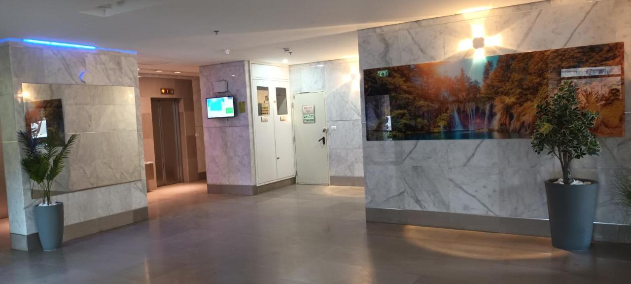 Beach Suite Israel- Private Jacuzzi Garden Suite & Gym, 3 Min Walk To Beach ביץ סוייט ישראל- ג'קוזי פרטי בגינה 3 דקות הליכה לים וחדר כושר Ashkelon Eksteriør bilde