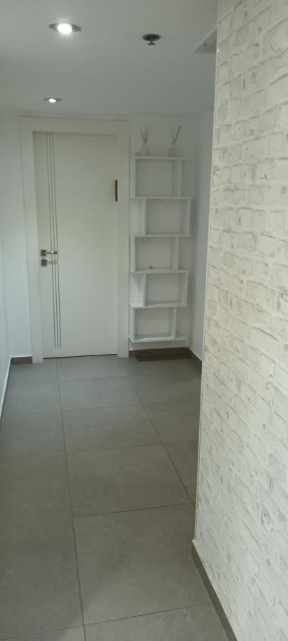 Beach Suite Israel- Private Jacuzzi Garden Suite & Gym, 3 Min Walk To Beach ביץ סוייט ישראל- ג'קוזי פרטי בגינה 3 דקות הליכה לים וחדר כושר Ashkelon Eksteriør bilde
