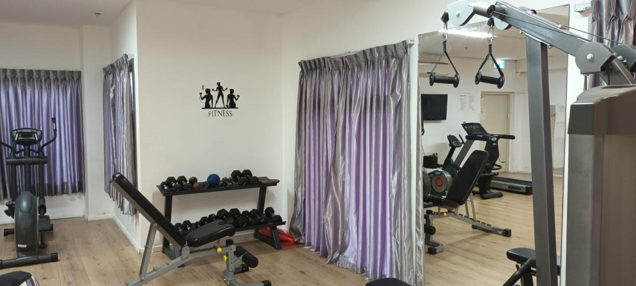 Beach Suite Israel- Private Jacuzzi Garden Suite & Gym, 3 Min Walk To Beach ביץ סוייט ישראל- ג'קוזי פרטי בגינה 3 דקות הליכה לים וחדר כושר Ashkelon Eksteriør bilde