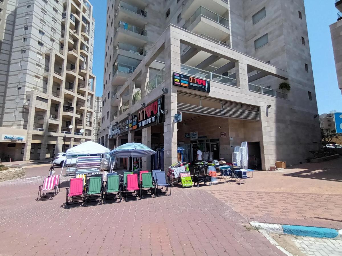 Beach Suite Israel- Private Jacuzzi Garden Suite & Gym, 3 Min Walk To Beach ביץ סוייט ישראל- ג'קוזי פרטי בגינה 3 דקות הליכה לים וחדר כושר Ashkelon Eksteriør bilde
