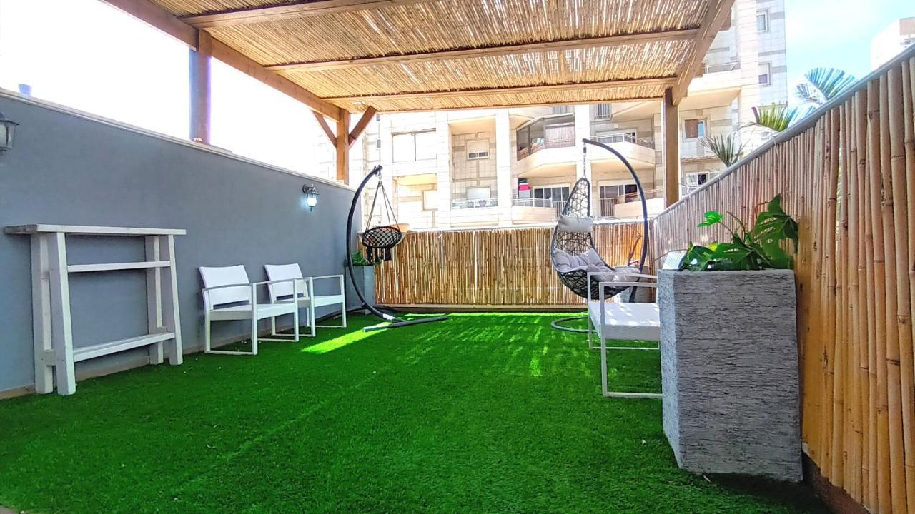 Beach Suite Israel- Private Jacuzzi Garden Suite & Gym, 3 Min Walk To Beach ביץ סוייט ישראל- ג'קוזי פרטי בגינה 3 דקות הליכה לים וחדר כושר Ashkelon Eksteriør bilde